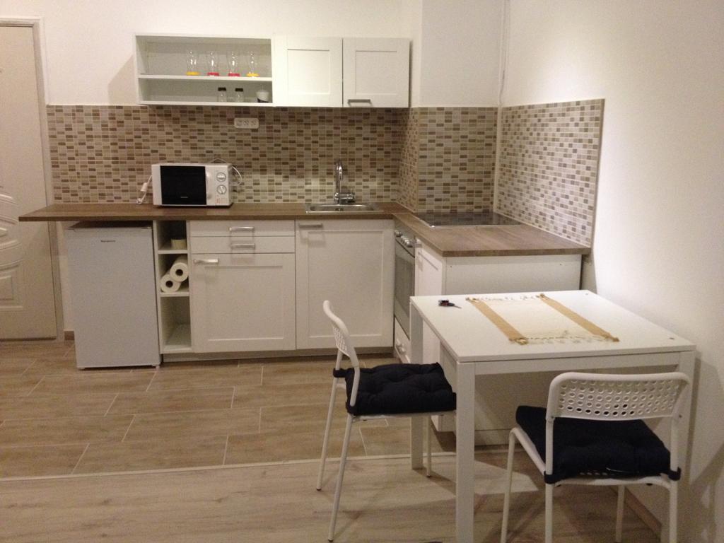 דירות Gödöllő Dozsa Apartman חדר תמונה